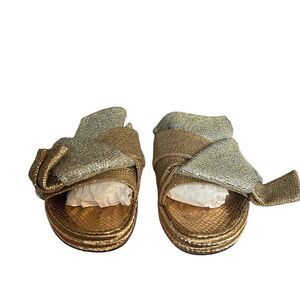 No. 21 Glitter Bow Sandals